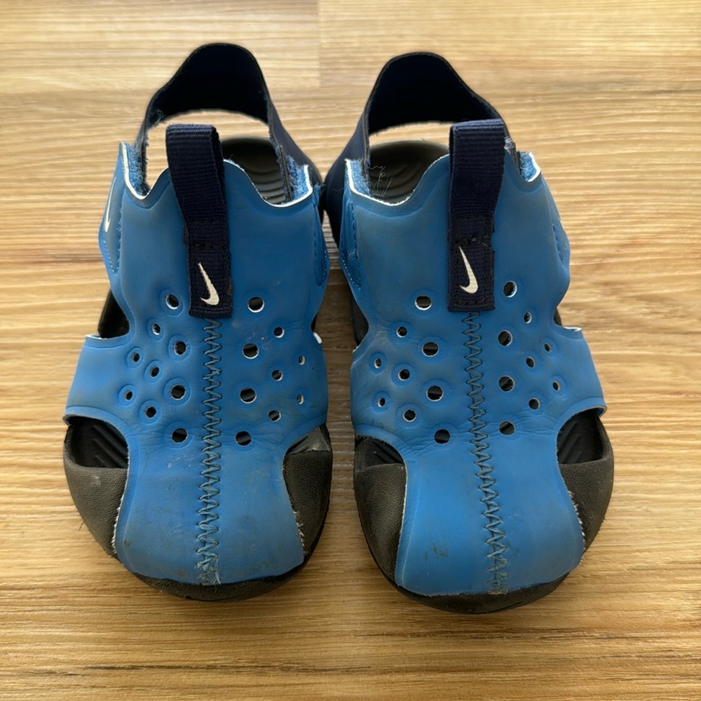 Nike Toddler Sandals  Size 7